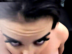 Blond, Vingeren, Logement, Masturbatie, Moeder die ik wil neuken, Natuurlijke tieten, Kut duiken, Tatoeage