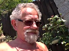 Pijpbeurt, Groep, Handbeurt, Likken, Rijpe lesbienne, Orgie, Openbaar, Vrouw