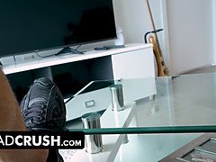 18 jahre, Amerikanisch, Kehlenfick, Orgasmus, Muschi, Schreiend, Taboo, Titten