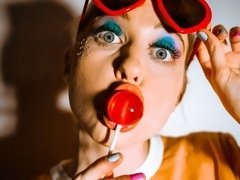 Anal, Blonde, En levrette, Fétiche, Branlette thaïlandaise, Rasée, Adolescente, Nénés