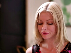 Черные, Кончили внутрь, Две девушки, Белье, Оргазм, Крошечные, Бритые, Втроем