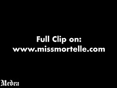 Biseksueel, Gezichtzitten, Dominante vrouw, Hd, Likken, Masseren, Slaaf, Trio