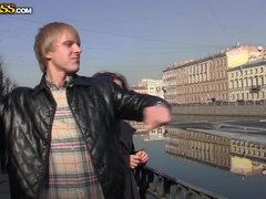 Corridas faciales, Lamidas