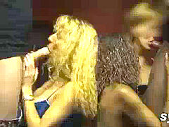 Enthousiasteling, Anaal, Frans, Rijpe lesbienne, Buiten, Openbaar, Realiteit, Bekijker