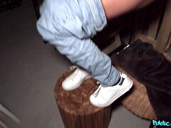 Grote lul, Blond, Rondborstig, Hondjeshouding, Hardcore, Geld, Buiten, Russisch