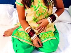 Sucer une bite, Tromperie, Éjaculer dans la bouche, Conversation vulgaire, Indienne, Maman, Maigrichonne, Serré