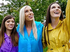 Спальня, Большая жопа, Блондинки, Брюнетки, Вчетвером, От первого лица, Киски, Сиськи