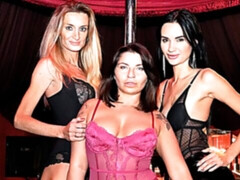 Grosser schwanz, Blasen, Hundestellung, Gruppe, Natürlichen titten, Dürr, Jungendliche (18+), Titten