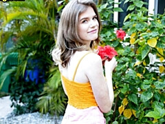 18 jahre, Leie, Arsch, Fingern, Masturbation, Natürlichen titten, Solo, Entkleiden