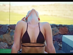 Love Trainer - Valeria Mint