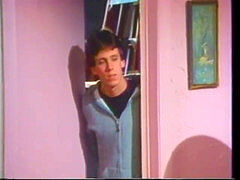 Amateur, Sucer une bite, Brunette brune, Tir de sperme, Faciale, Maigrichonne, Adolescente, Rétro ancien