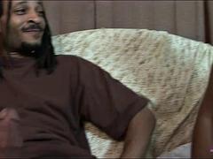 Nana, Grosse bite, Gros seins, Noire, Sucer une bite, Noir ébène, Plan cul à trois, Nénés