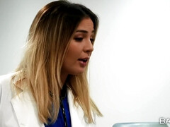 Lieveling, Grote kont, Pijpbeurt, Natuurlijke tieten, Kut duiken, Tiener