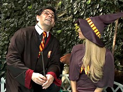 Beauté, Grosse bite, Blonde, Tir de sperme, Faciale, Groupe, Orgie, Nénés