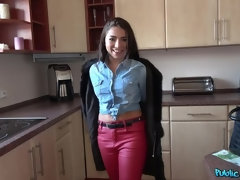 Leie, Blasen, Aufs gesicht abspritzen, Handjob, Küche, Pov, Öffentlich, Hintern versohlen