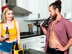 Большая жопа, Большой член, Большие сиськи, Блондинки, Минет, Собачьи, На кухне, Молоденькие