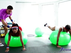 Большие сиськи, Глубокая глотка, Ласковые ручки, Обнаженные, Пирсинг, Тату, Сиськи, Влажная