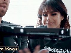 Cul, Brunette brune, Femme couguar, Éjaculation interne, Hard, Hd, Belle mère, Suçant