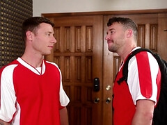 Grosse bite, Sucer une bite, Brunette brune, Homosexuelle, Massage, Muscle, Réalité, Chevaucher