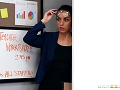 Grote mammen, Bruinharig, Hd, Hakken, Latijnse vrouw, Geschoren, Tatoeage, Lerarin