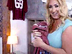 Pijpbeurt, Handbeurt, Likken, Rijpe lesbienne, Moeder die ik wil neuken, Kut duiken, Stiefmoeder