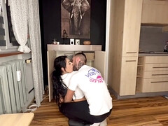 Brunette brune, Queue, Fait maison, Domestique, Mère que j'aimerais baiser, Nue à poil, Polonais, Nénés