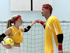 Culo grande, Verga grande, Tetas grandes, Rubia, Mamada, Estilo perrito, Gimnasio, Madres para coger