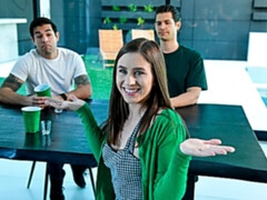 Cul, Brunette brune, En levrette, Groupe, Orgie, Rasée, Adolescente, Nénés