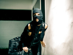 Cul, Sucer une bite, Brunette brune, En levrette, Face assise, Doigter, Embrassement, Chatte