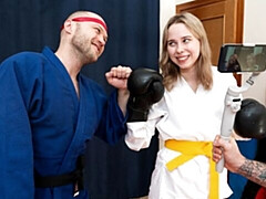 18 jaar, Anaal, Grote kont, Blond, Hondjeshouding, Natuurlijke tieten, Tiener, Tieten likken