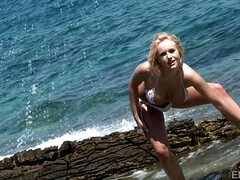 Playa, Tetas grandes, Rubia, Tetona, Tetas naturales, Al aire libre, Tetas, Mojado