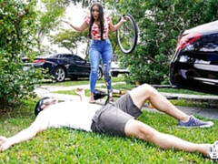 Kont, Grote lul, Grote mammen, Bedriegen, Hondjeshouding, Likken, Moeder die ik wil neuken, Kut duiken