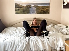 Conversation vulgaire, Femelle, Allemand, Hd, Talons, Mature, Nylon, Solo