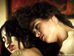 Grote kont, Bruinharig, Vrouw, Zoenen, Orgasme, Doordringend, Tieten likken, Nat