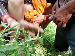 Tante, Sperma shot, Hd, Natuurlijke tieten, Naakt, Buiten, Openbaar, Tieten likken