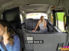 Arschlecken, Auto, Frau, Fingern, Lesbisch, Lecken, Im freien, Muschi