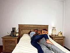 Amateur, Éjaculation interne, Fait maison, Indienne, Chatte, Chevaucher, Soeurs, Espagnole