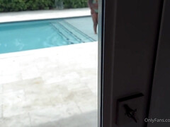 Толстушки, Черные, Минет, Пальцем, Межрасовый секс, Бассейн, От первого лица, Влажная