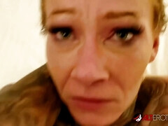 In den arsch, Blondine, Blasen, Puppe, Milf, Piercing, Pov, Schlampe