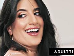 Belle grosse femme bgf, Gros seins, Sucer une bite, Tir de sperme, Hard, Huilée, Réalité, Nénés