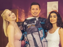 Kont, Grote mammen, Blond, Pijpbeurt, 1 man 2 vrouwen, Handbeurt, Tiener, Trio