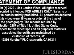 Enthousiasteling, Grote mammen, Oudere vrouw, Hardcore, Ondergoed, Moeder die ik wil neuken, Tieten likken, Vrouw