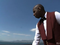 Anal, Morena, Corridas, Corridas faciales, Interracial, Al aire libre, Trio