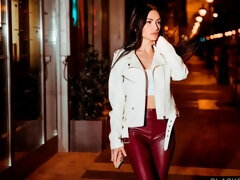 Schwarz, Blasen, Hundestellung, Handjob, Interrassisch, Küssen, Lingerie, Jungendliche (18+)