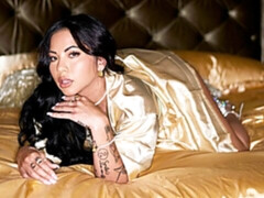 Grote kont, Grote lul, Hondjeshouding, Interraciaal, Zoenen, Moeder die ik wil neuken, Gezichtspunt, Tieten likken