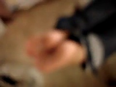 Noire, Noir ébène, Pieds