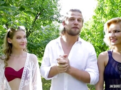 Blondine, Kehlenfick, Fetisch, Frau frau mann, Küssen, Milf, Im freien, Pov