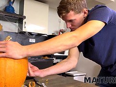 Большие сиськи, Черные, Брюнетки, Парочка, Европейки, Зрелые, Натуральные сиськи, Мачеха