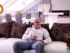 Enthousiasteling, Tsjechisch, Daddy, Hd, Rijpe lesbienne, Klein, Zoon, Tiener