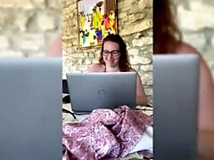 Redandreamoon & Coralielacoquine French Vlog: Poolside Blowjob and Handjob with BBW Nude Fun